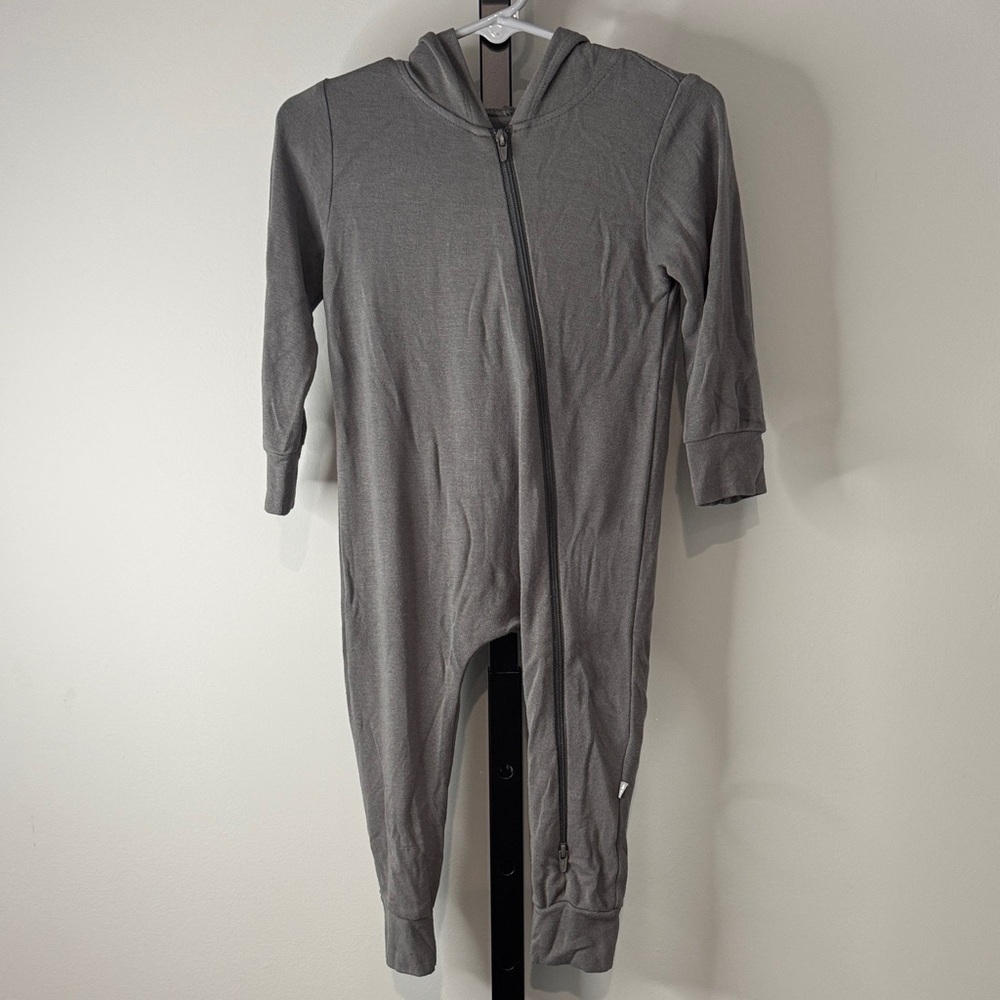 Kyte BABY Bamboo Jersey Hooded Zippered Romper Gray 12-18 Months EUC